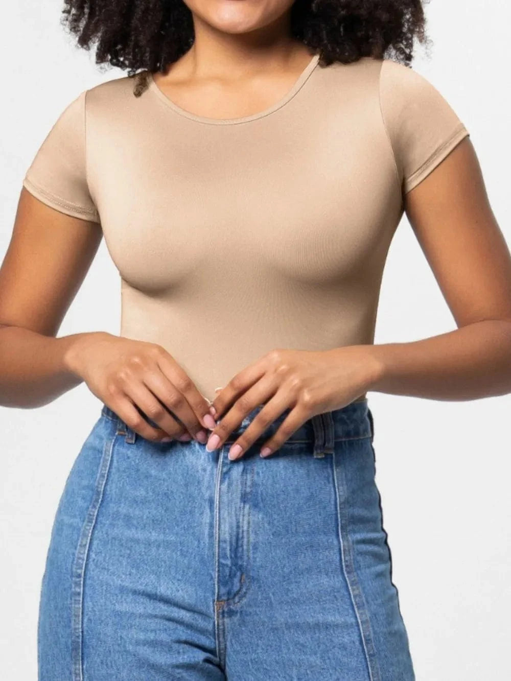Full Size Round Neck Short Sleeve Bodysuit Body suits