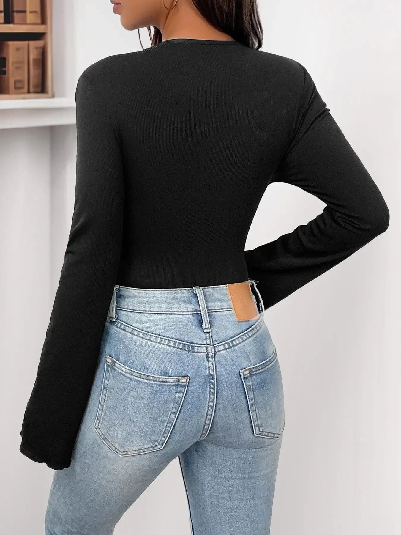 Bodysuits Flower Round Neck Long Sleeve Bodysuit Flower Round Neck Long Sleeve Bodysuit