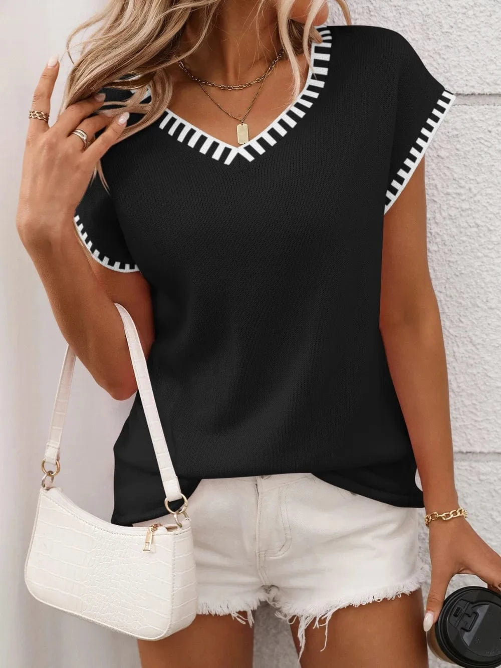 Black Contrast Trim V-Neck Short Sleeve Knit Top everyday essentials