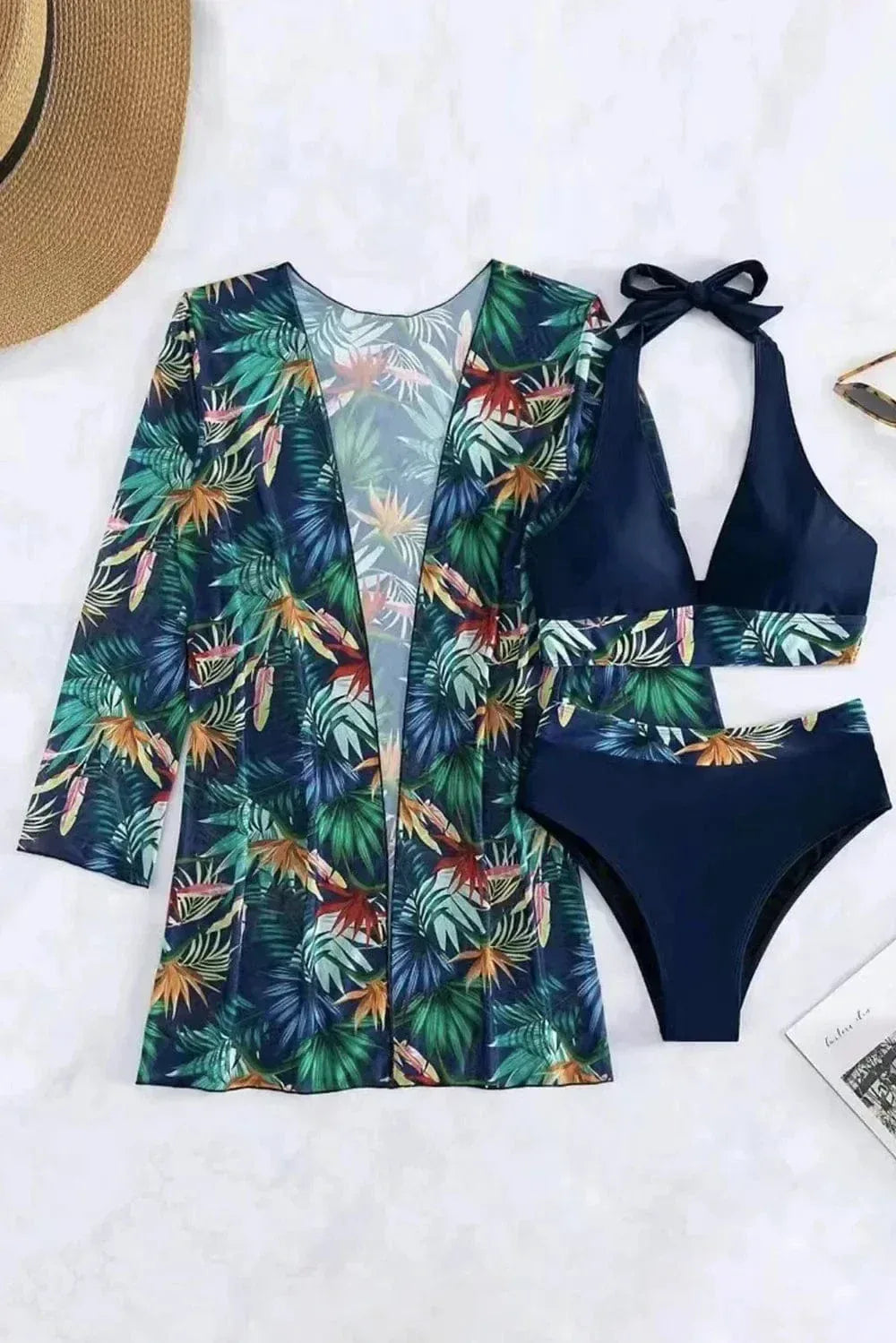 Ensemble bikini trois pièces imprimé avec licou