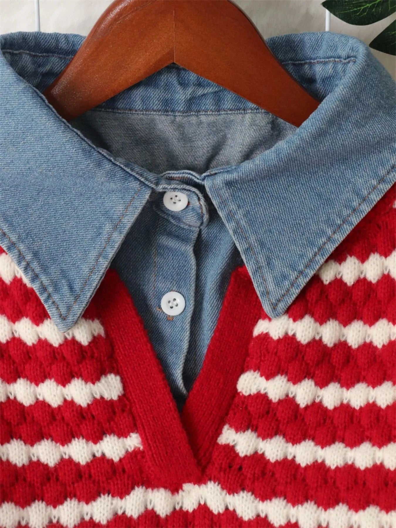 Contrast Striped Sweater with Denim Collar Tops and T-Shirts