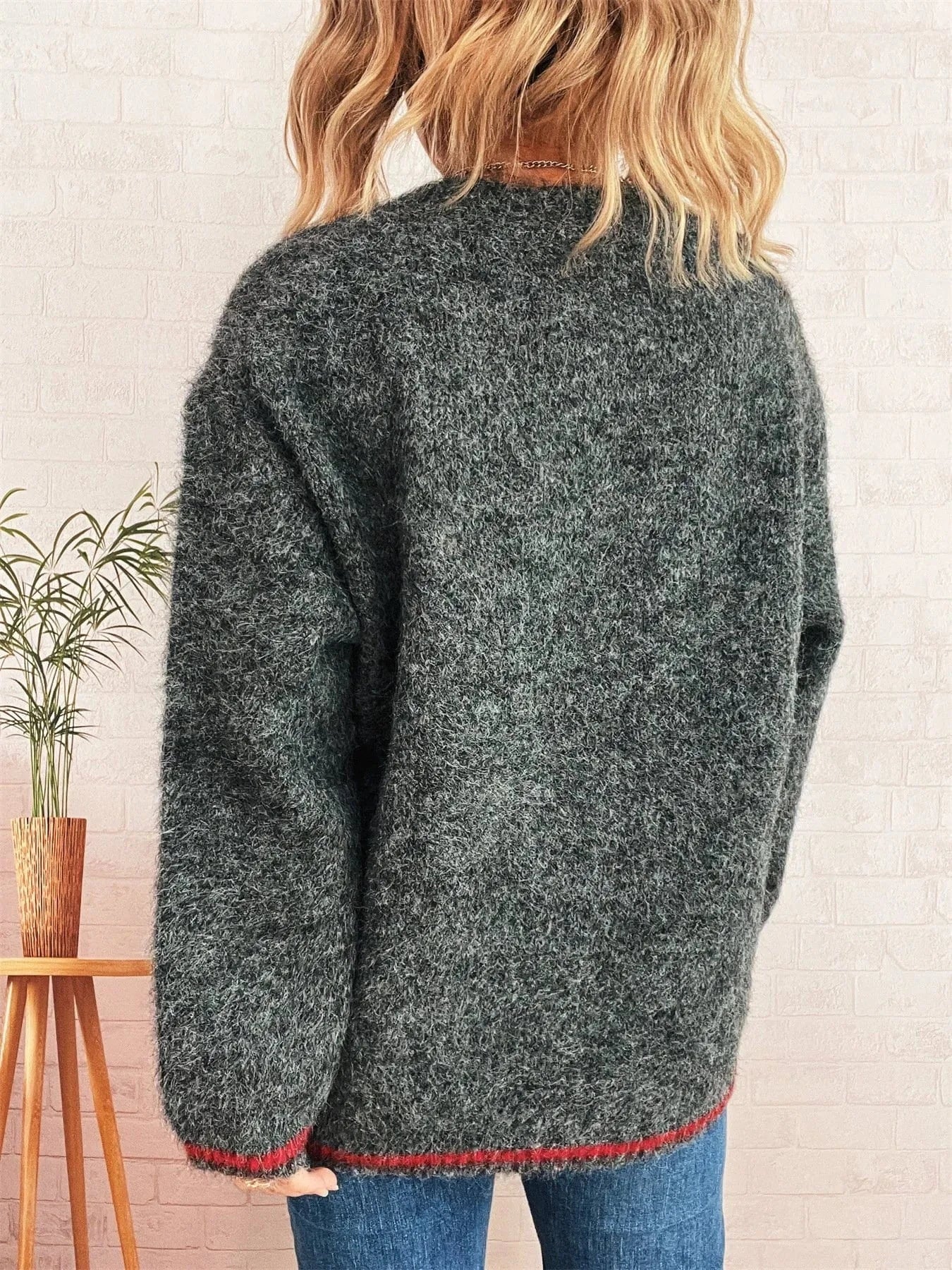 Contrast Trim Round Neck Cozy Sweater Tops and T-Shirts