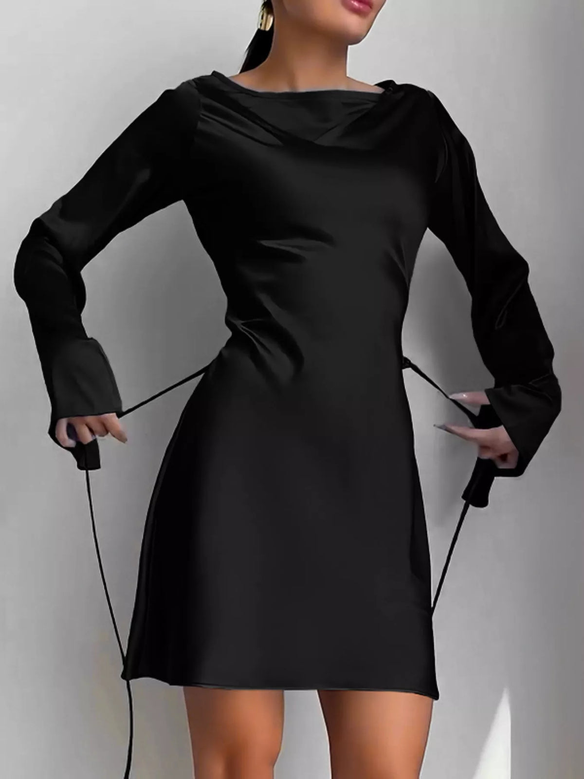 Flare-Sleeve Elegant Mini Dress Black / S