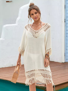 Robe de plage à col en V en crochet à franges
