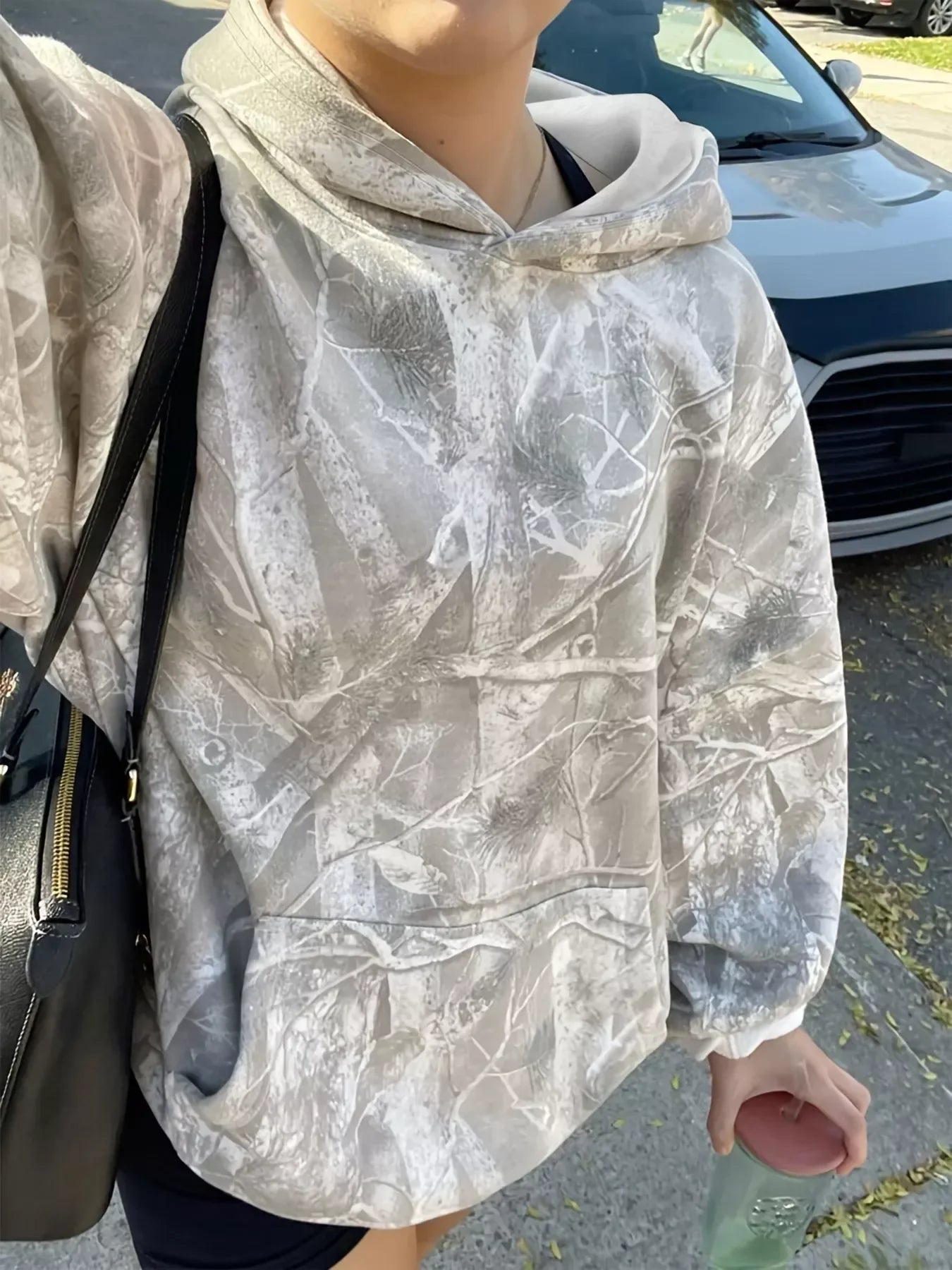 Kangaroo Pocket Hoodie Light Gray / S