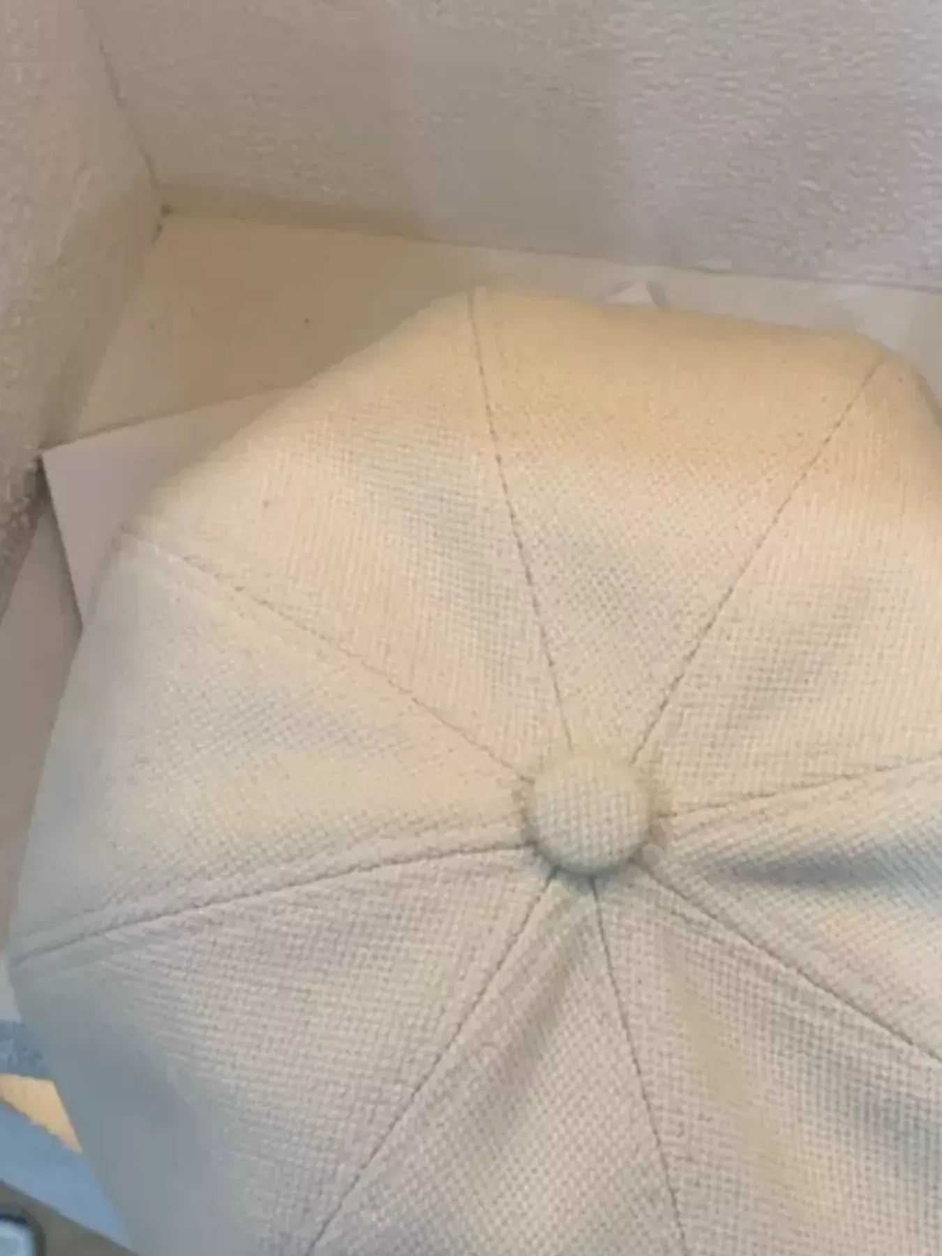 Lightweight Solid Color Cap Off-white / One Size