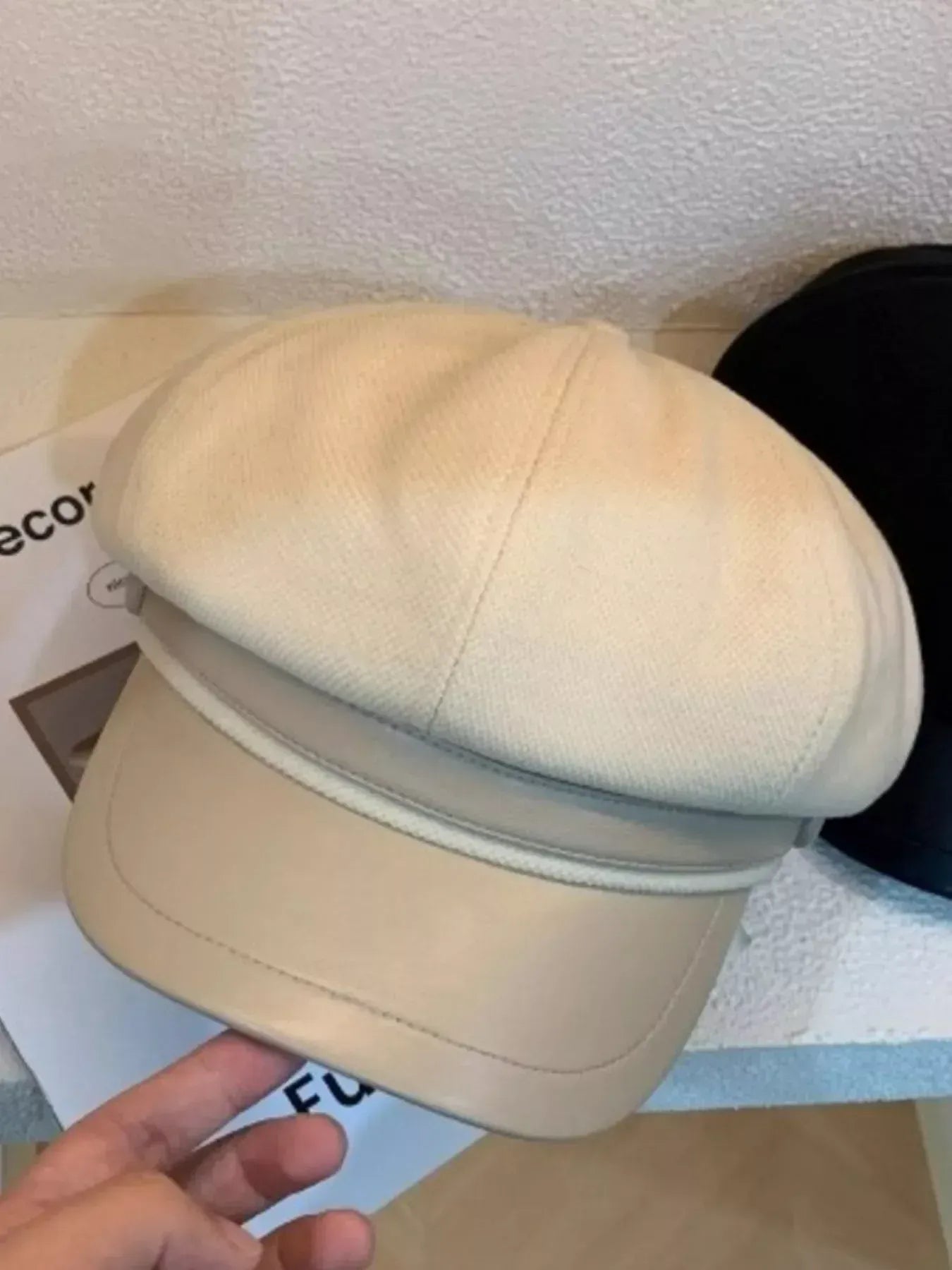 Lightweight Solid Color Cap Off-white / One Size