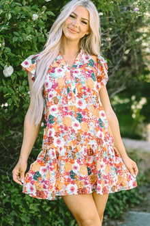 Mini-robe à manches courtes imprimée et volantée