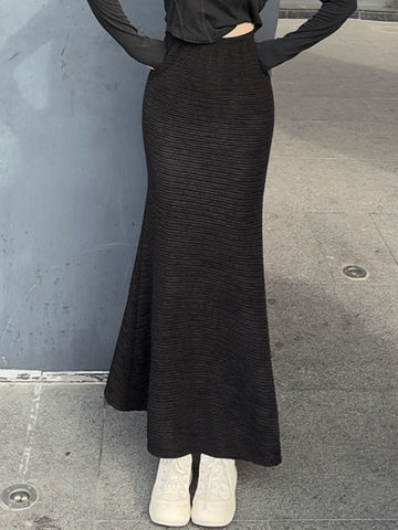 Textured Knit Mermaid Skirt Black / M